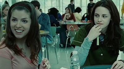 Anna Kendrick Twilight'ta Rol Aldığını Unutmuş! haber görseli