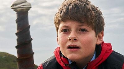 “Kral Olacak Çocuk” Posterinde Dünya Kurtarılmayı Bekliyor! haber görseli