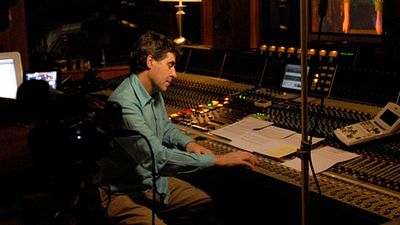 Scott Cooper İmzalı “Antlers”ın Müziklerini Javier Navarrete Besteleyecek! haber görseli