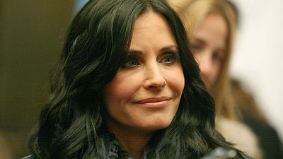 Courteney Cox, Korku Komedi Dizisi "Shining Vale"de Başrolde! haber görseli