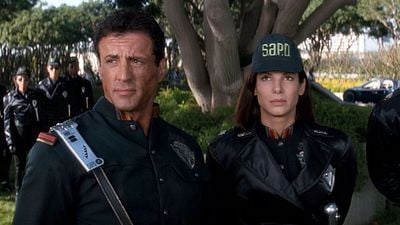 Sylvester Stallone, "Demolition Man 2"nin Yolda Olduğunu Söylüyor! haber görseli