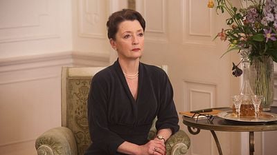 ‘Phantom Thread’le Oscar Adayı Olan Lesley Manville, ‘The Crown’ın Kadrosunda! haber görseli