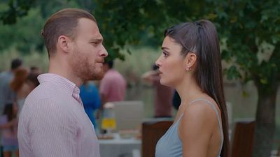 Hande Erçel ve Kerem Bürsin Başrollü "Sen Çal Kapımı" Finalinden Teaser! haber görseli