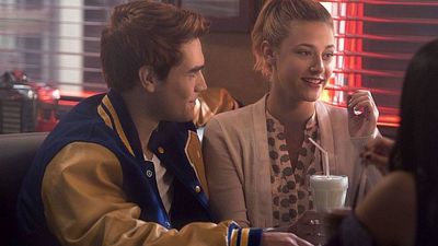 Riverdale'in 6. Sezon Fragmanında Sabrina'yı Görüyoruz haber görseli