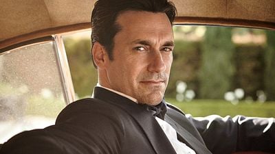 Jon Hamm, Apple TV+'ın Yeni Reklamında Biraz Dışlanmış Hissediyor haber görseli