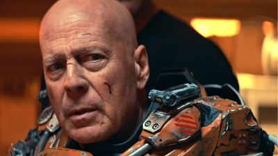 Bruce Willis'e Verilen Razzie (Altın Ahududu) Ödülü Geri Çekilecek Mi?