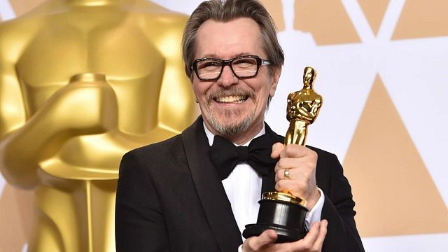 Gary Oldman Emekli Olmayı Düşünüyor haber görseli