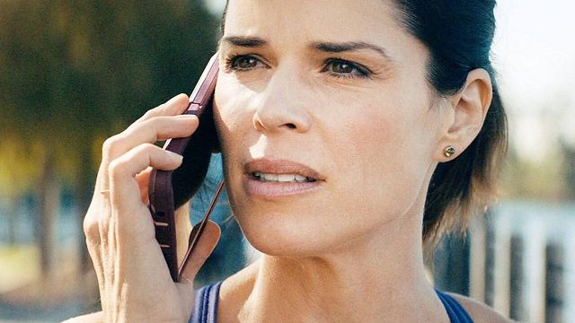 ABC, Neve Campbell Başrollü Avalon'dan Vazgeçti haber görseli