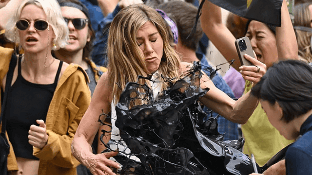 "The Morning Show" 4. Sezon Fragmanı Geldi: Jennifer Aniston’un Boyalı Protesto Sahnesi Olay Oldu haber görseli