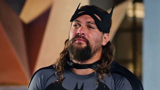 Batman Kostümünü Bu Kez Jason Momoa Giydi!