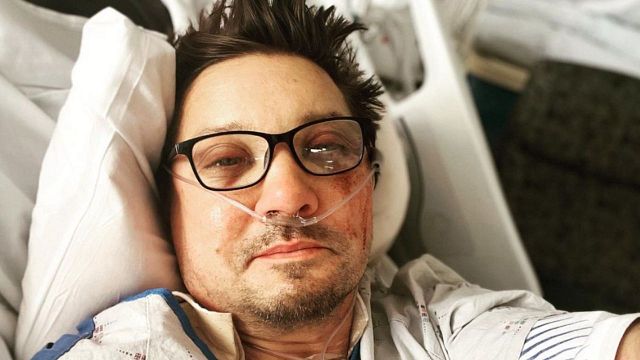 Jeremy Renner'dan Sağlık Durumuyla İlgili Güncelleme haber görseli