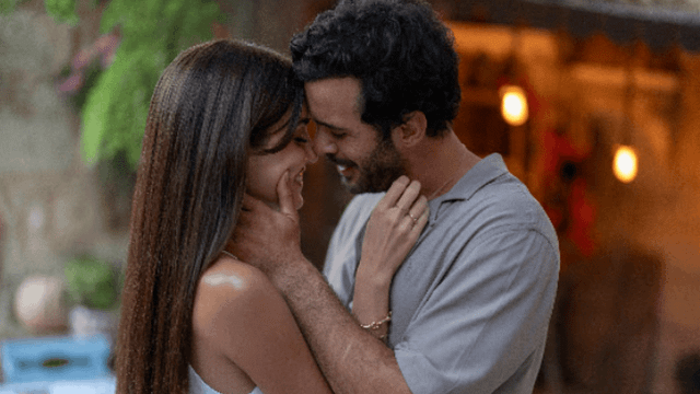 Barış Arduç ve Hande Erçel'in Yeni Filmi "Rüzgara Bırak"ın Fragmanı Çıktı haber görseli
