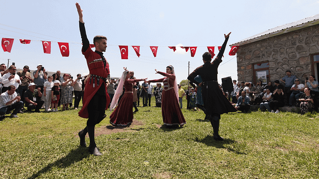 Kars’ta Sinema ve Lezzet Dolu Üç Gün: Uluslararası Gastronomi Film Festivali Sona Erdi! haber görseli