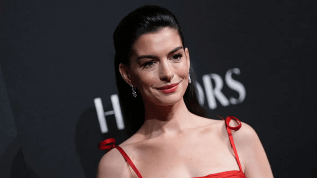 Anne Hathaway, Paramount+’ın Yeni Suç Dizisi “Fear Not”ta Başrolde haber görseli