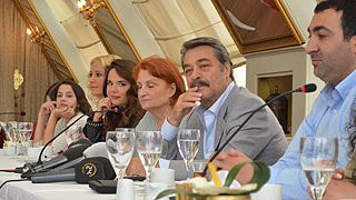 Kadir İnanır, "Elveda Katya" Dedi! haber görseli