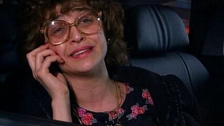 Yalan Dünya'nın Yeni Fenomeni: Vasfiye Teyze! haber görseli