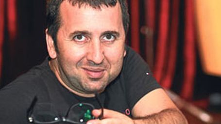 Metin Zakoğlu'yla Gerçekleşecek Olan Yeni Uniact Studio Atölyesi İçin Seçmeler Başladı haber görseli