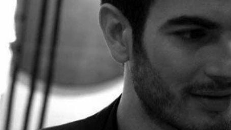 Bu İşte Bir Yalnızlık Var Filmine Harun Tekin'in Sesiyle Müzik Klibi Geldi haber görseli