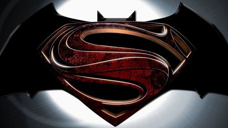 Batman vs Superman Filmi Ertelenmeyecek mi? haber görseli