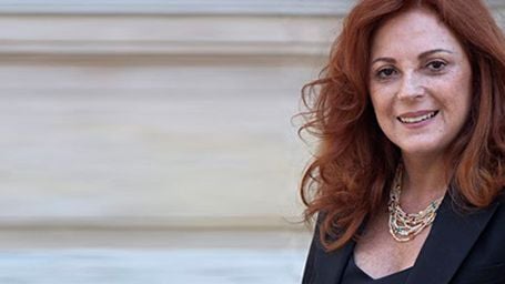 Derya Alabora'dan Kamera Önü Oyunculuk Dersleri haber görseli