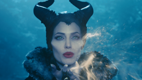 Brad Pitt Malefiz Filminin Gösteriminde Saldırıya Uğradı haber görseli