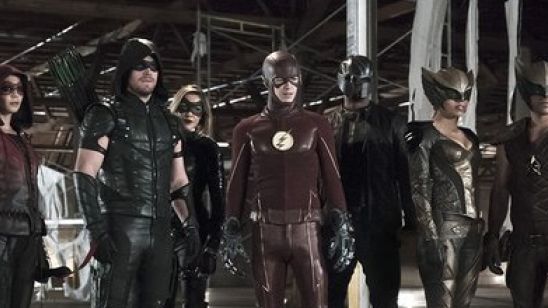 Flash/Arrow Buluşmasından Görsel Geldi!
 haber görseli