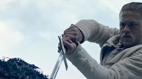 Kral Arthur'dan Hem Türkçe İsim Hem Altyazılı Fragman! haber görseli