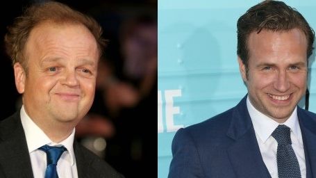 Jurassic World 2 Ekibine Toby Jones ve Rafe Spall Katıldı! haber görseli