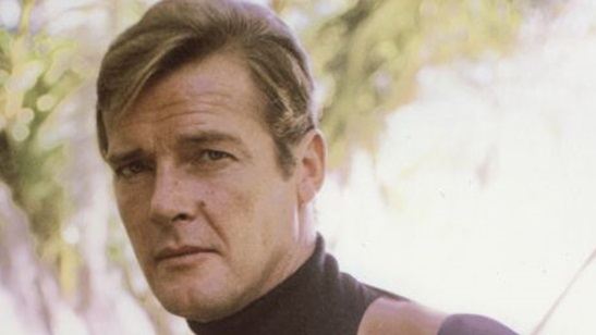 Eski James Bond Aktörü Roger Moore Hayatını Kaybetti!