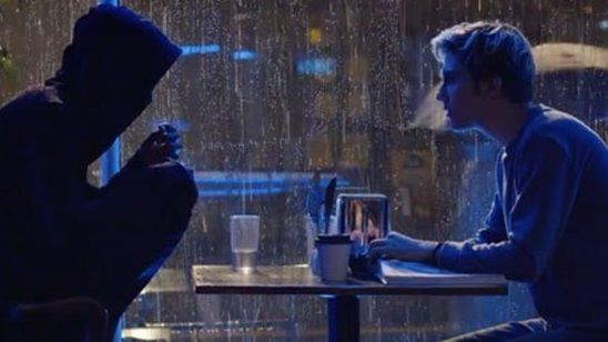 "Ölüm Defteri"nden Yeni Klip: L Sahneye Çıkıyor! haber görseli