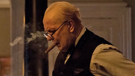 "En Karanlık Saat"ten Türkçe Poster! haber görseli