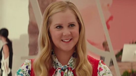Amy Schumer'lı Kadın Komedisi "I Feel Pretty"den İlk Fragman! haber görseli