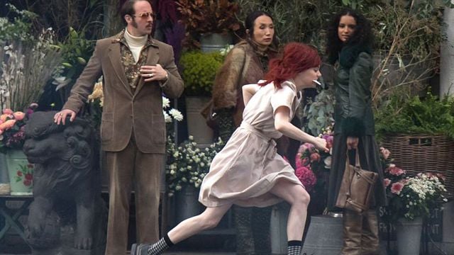 Emma Stone, "Cruella"da Kızıl Saçlı Oldu! haber görseli