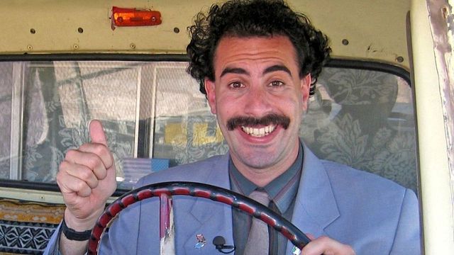 Sacha Baron Cohen, Borat 2'de Linç Yediği Sahneyi Paylaştı haber görseli