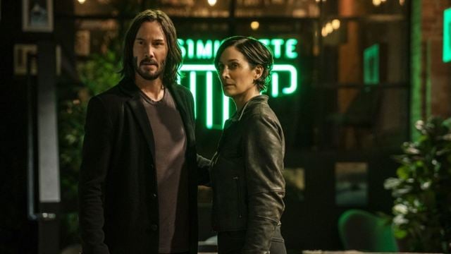 Keanu Reeves, Matrix Resurrections'ın Sinemalarla Aynı Anda Dijitalde Yayınlanmasına Olumlu Bakıyor