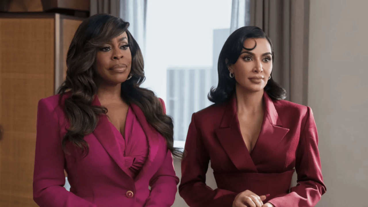 Kim Kardashian'ın Başrolünde Olduğu "All's Fair" 2. Sezon Onayını Kaptı