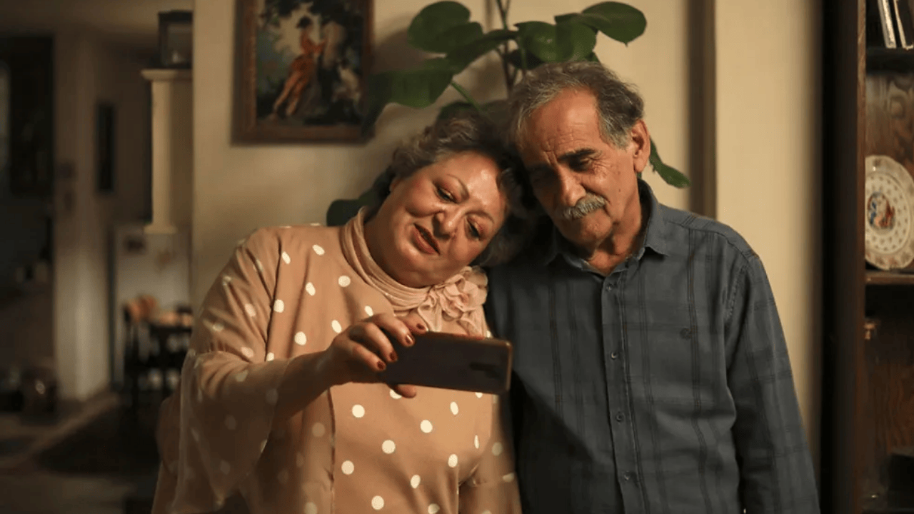 İran’da “My Favourite Cake” Filminin Yönetmenlerine Hapis Cezası İran’da “My Favourite Cake” Filminin Yönetmenlerine Hapis Cezası