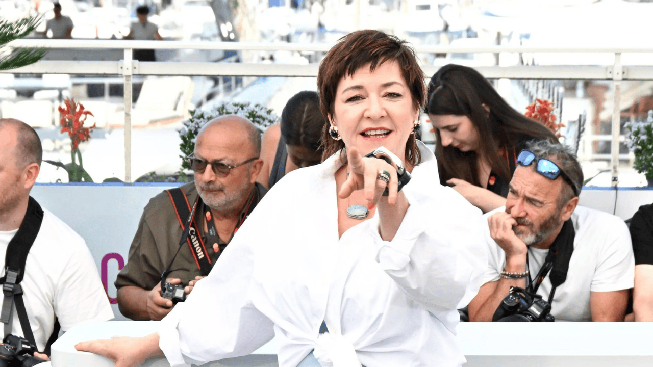 Lynne Ramsay, Ezra Miller ile Bir Vampir Filmi İçin Yeniden Bir Araya Geliyor