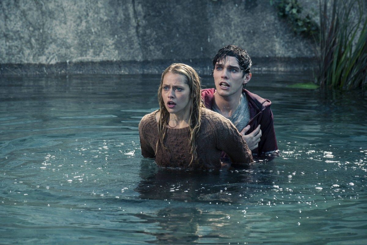 Nicholas Hoult resimleri - Sıcak Kalpler : Fotoğraf Nicholas Hoult, Teresa  Palmer - Beyazperde.com