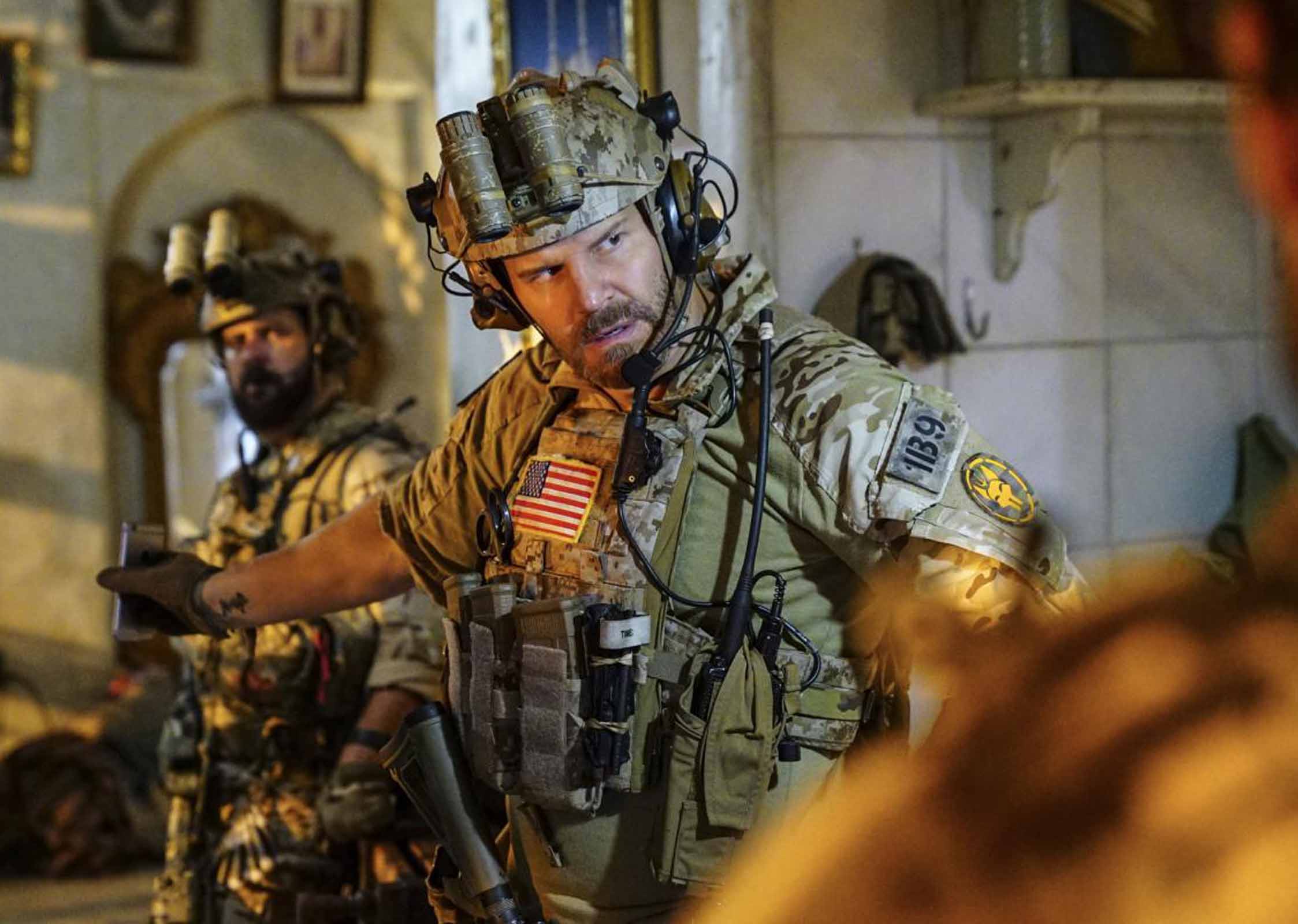 Спецназ 1. Seal Team сериал. Спецназ Seal Team. Спецназ 2017 Seal Team. Спецназ сериал 2017 Дэвид Бореаназ.