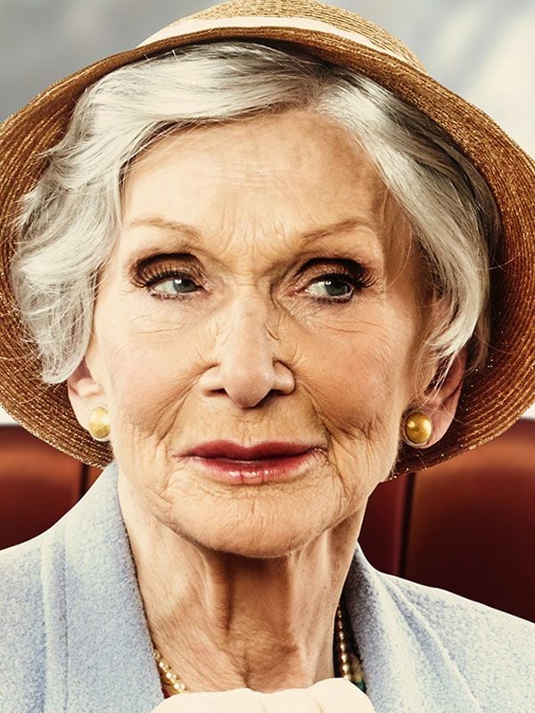Siân Phillips: filmografi - Beyazperde.com
