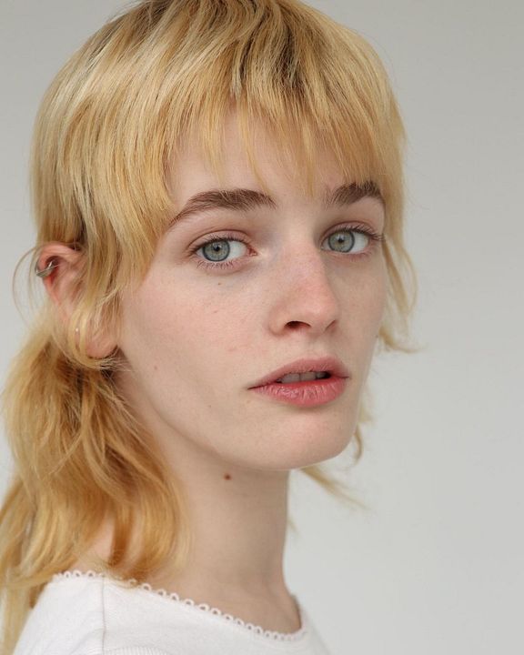 Afiş Esther-Rose McGregor