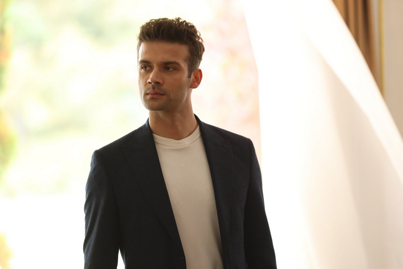 Aynadaki Yabancı : Fotoğraf