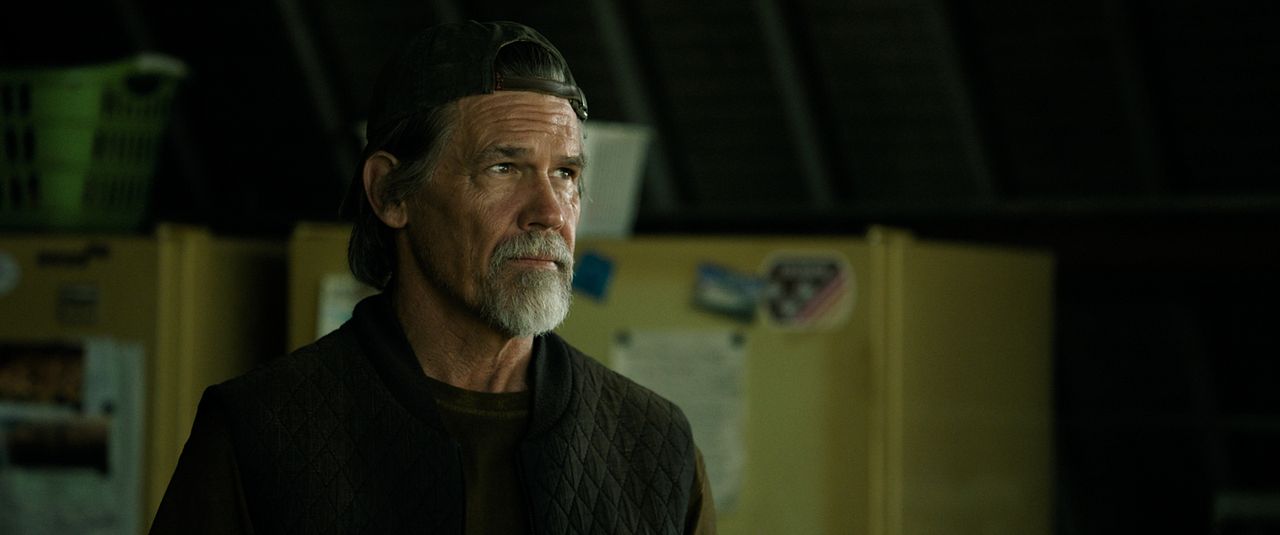 Köpek ve Yıldızlar : Fotoğraf Josh Brolin