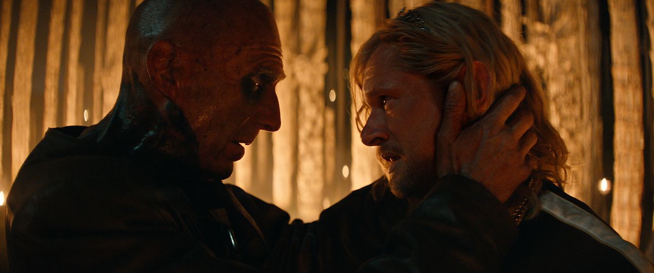 28 Yıl Sonra İkinci Bölüm: Kemik Tapınağı : Fotoğraf Ralph Fiennes, Jack O'Connell