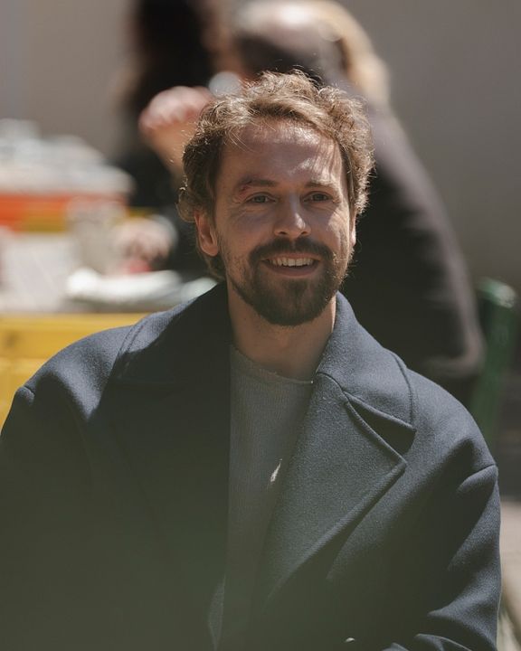 İki Dünya Bir Dilek : Fotoğraf Metin Akdülger