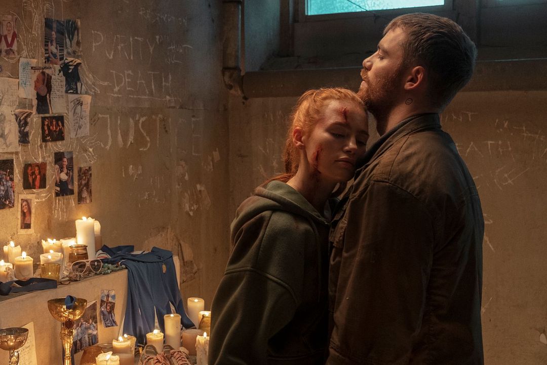 Ziyaretçiler: Hesaplaşma : Fotoğraf Gabriel Basso, Madelaine Petsch