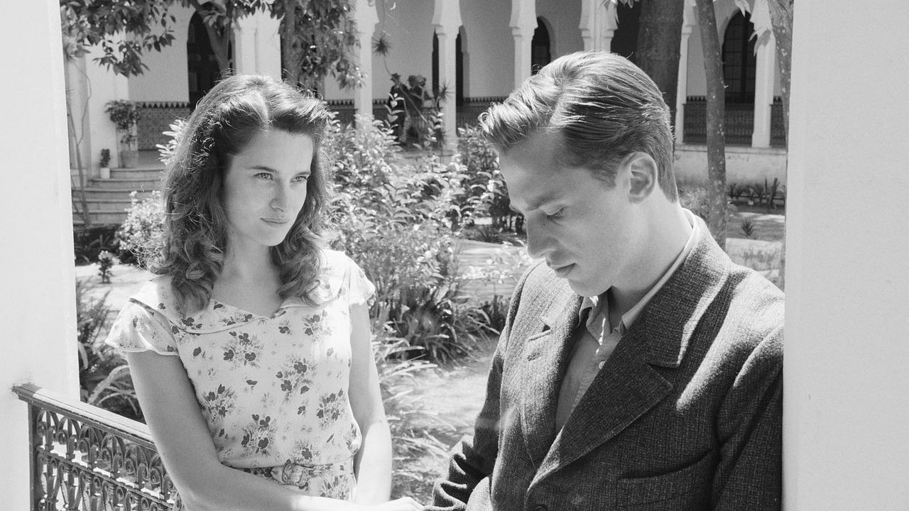 Yabancı : Fotoğraf Rebecca Marder, Benjamin Voisin