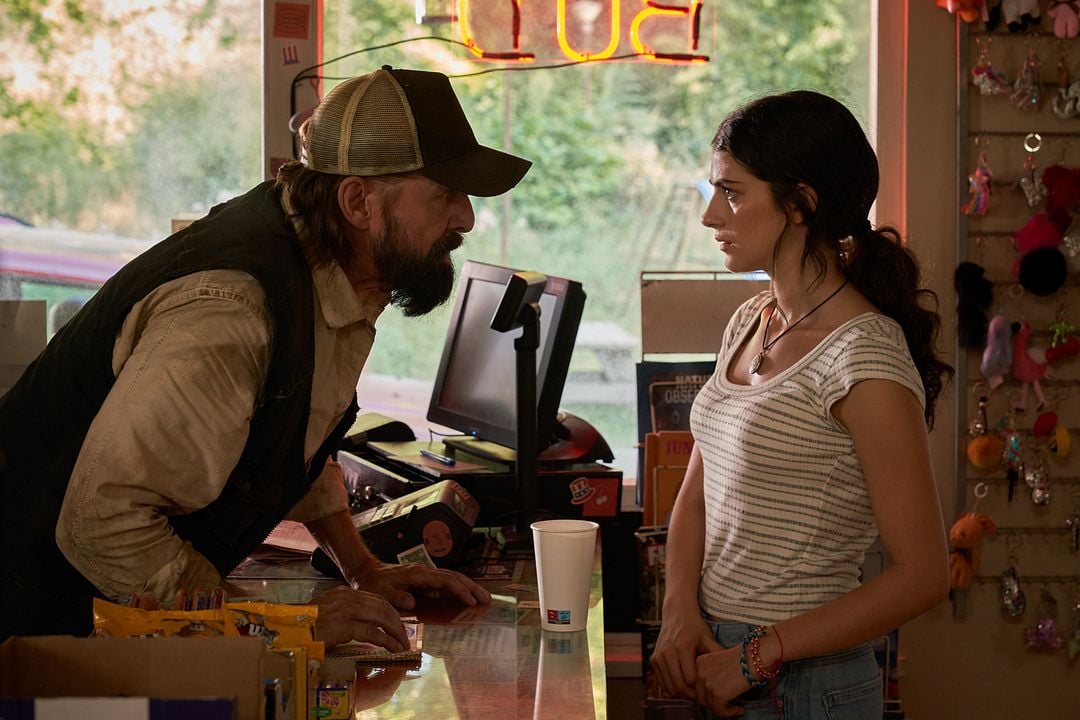 Until Dawn: Şafağa Kadar : Fotoğraf Peter Stormare, Ella Rubin