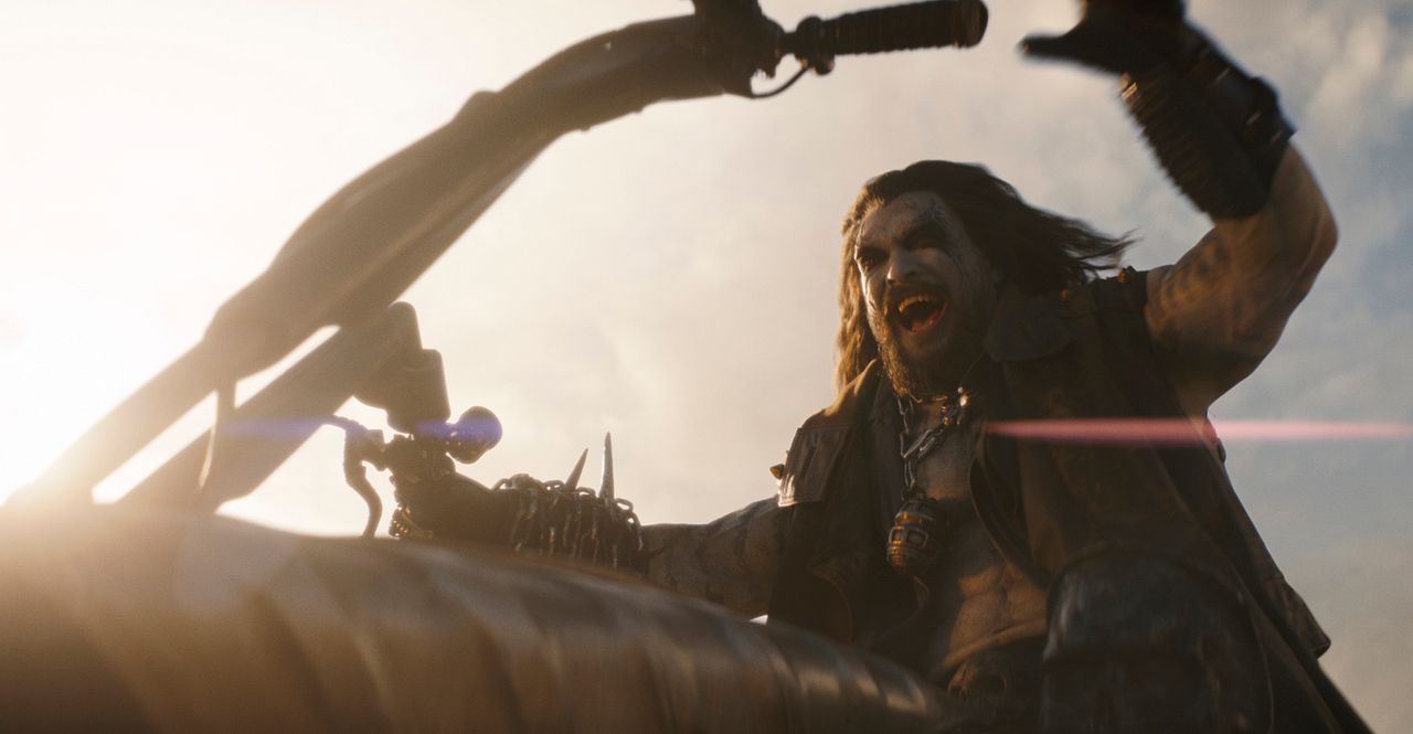 Supergirl : Fotoğraf Jason Momoa